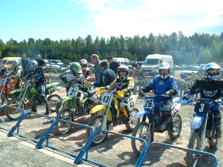 KM 2004 13
