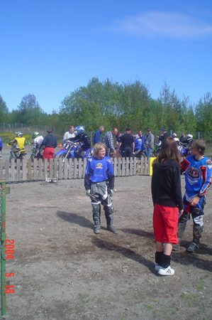 KM 2004 6